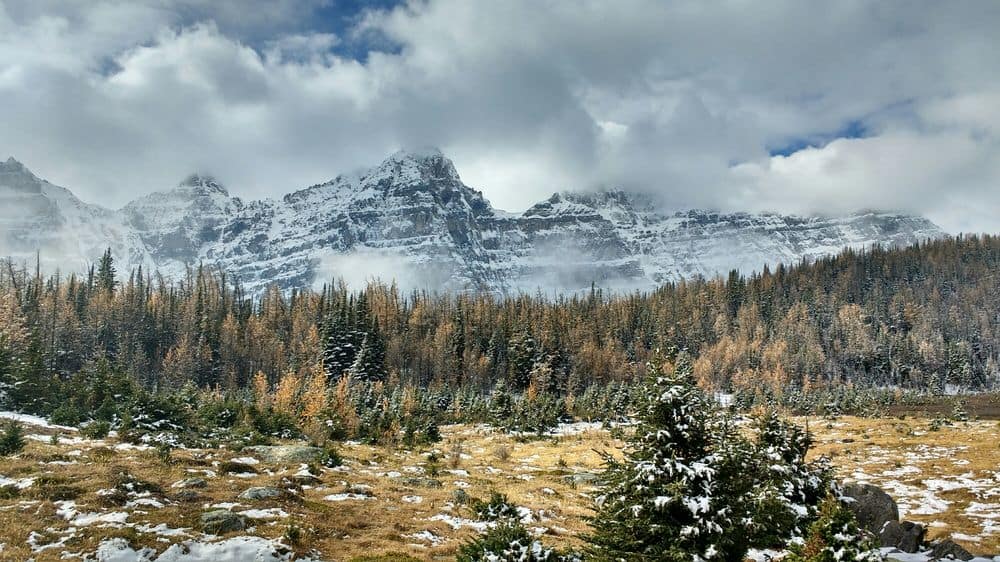 Sentinel Pass hike near Moraine Lake, Alberta