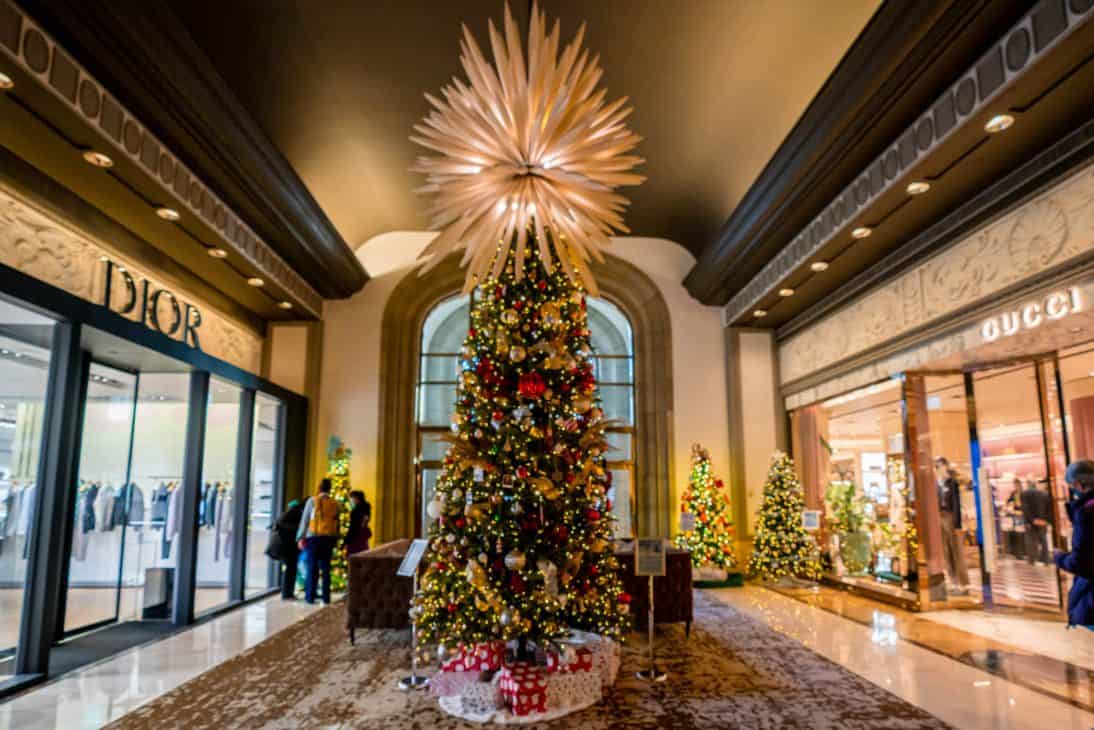 Lobby at the Fairmont Hotel Vancouver. 