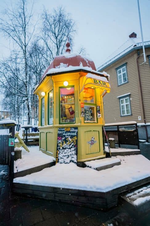Rakatten Bar Polse Tromso Noway A City Girl Outside