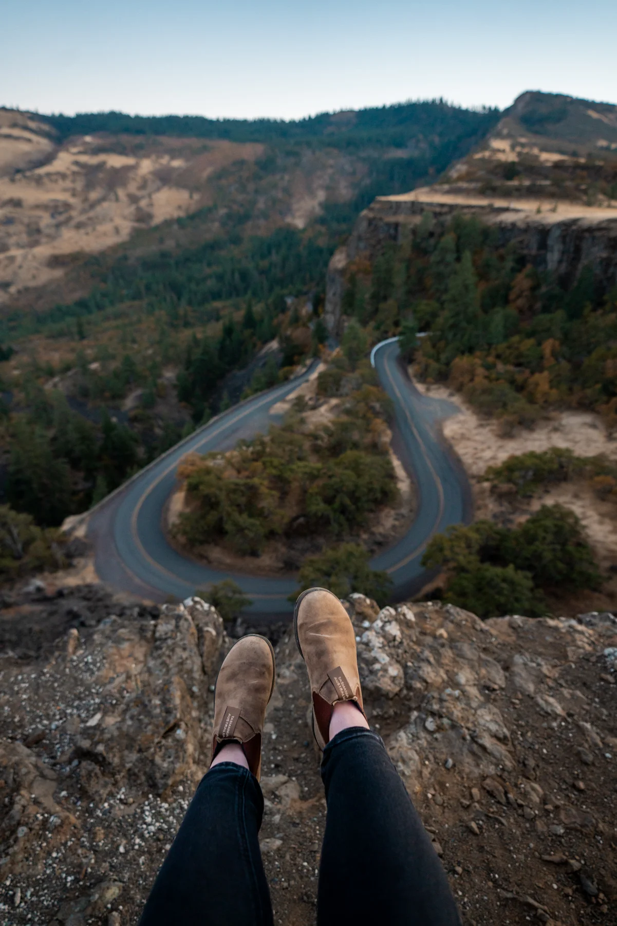 Rowena Crest Viewpoint near Hood River Oregon A City Girl Outside